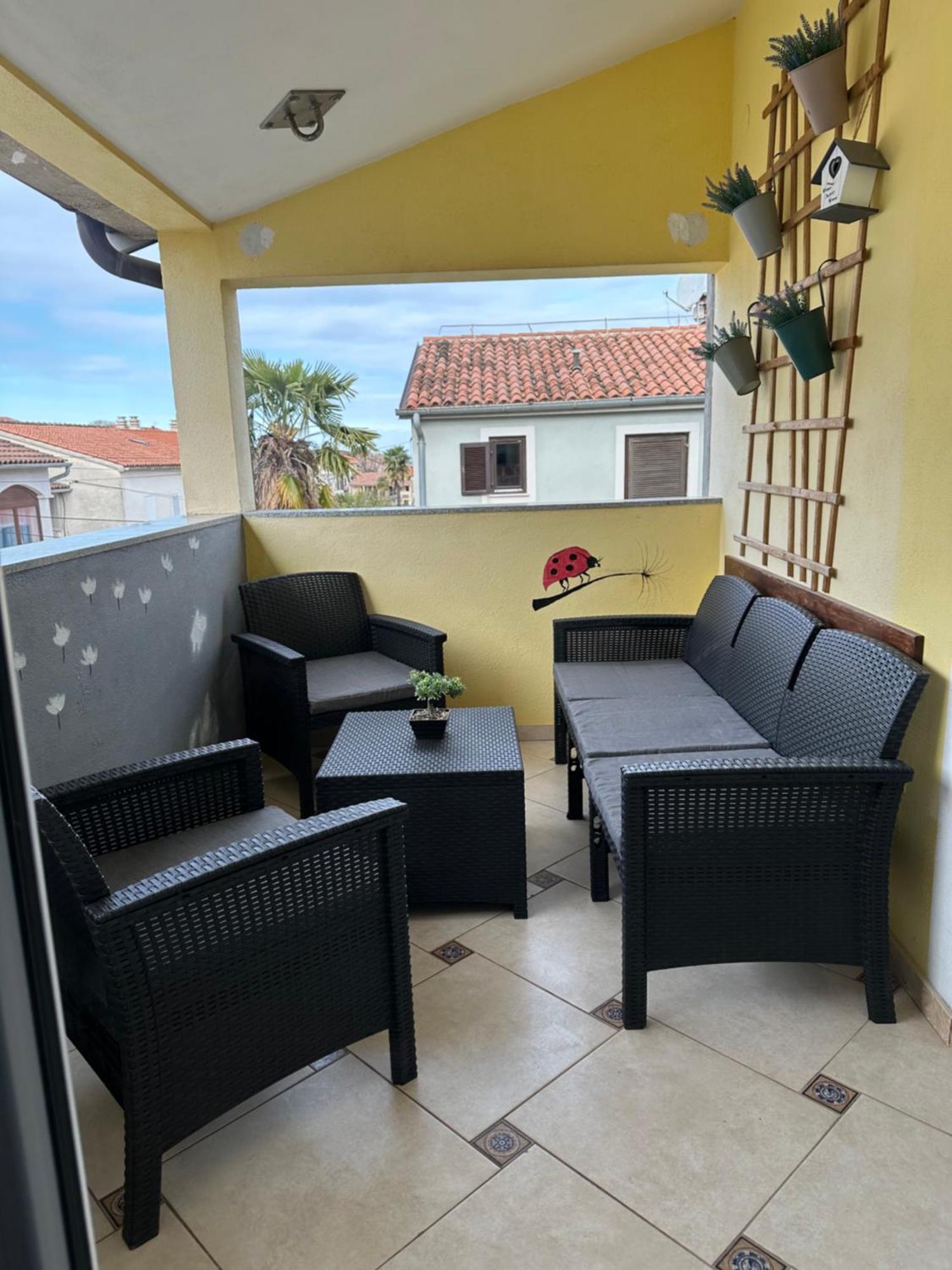 Apartment Lena Funtana Luaran gambar